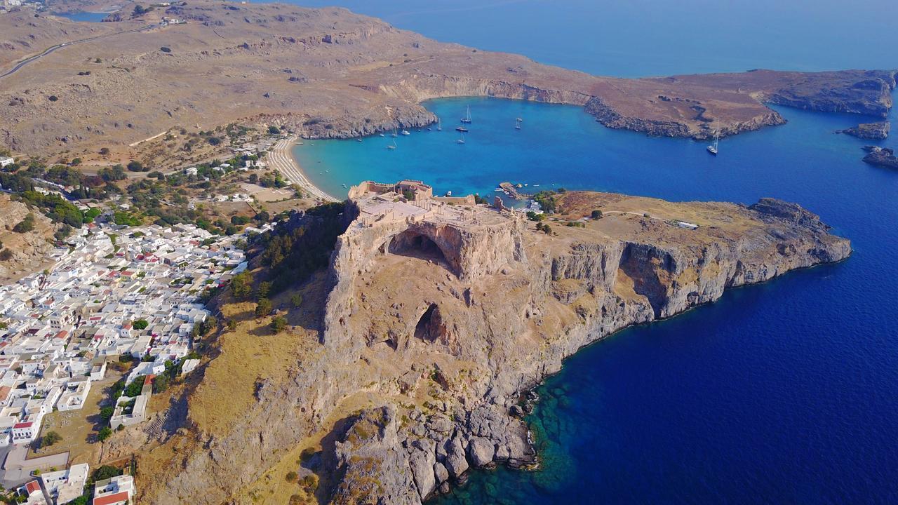 Lindos Amphitheater Villas And Apartments ภายนอก รูปภาพ